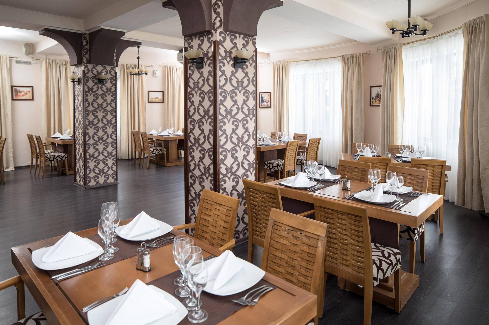 Hotel Rozmarin Predeál Kültér fotó