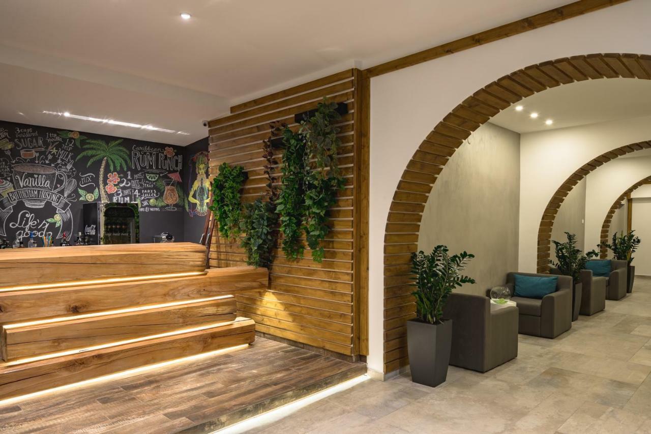 Hotel Rozmarin Predeál Kültér fotó